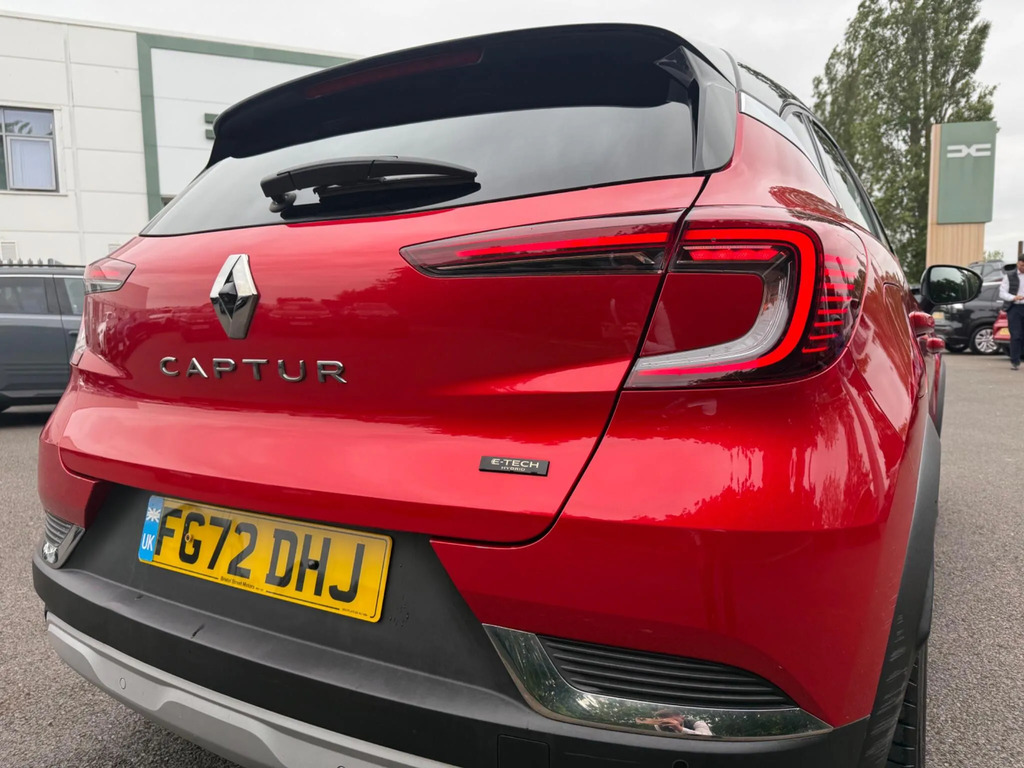 Renault Captur 1.6 E-tech Full Hybrid 145 Techno 
