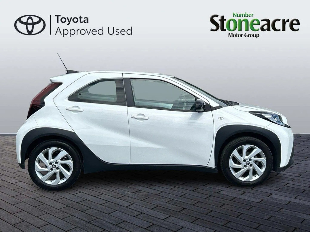 Toyota Aygo X 1.0 Vvt-i Pure #2