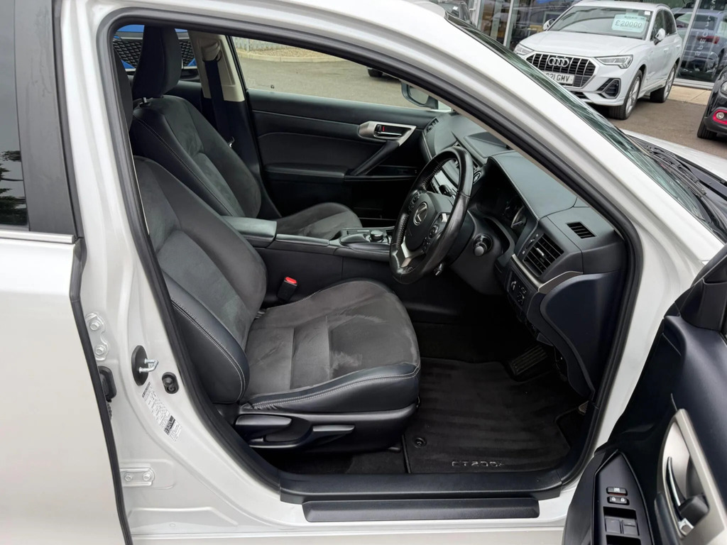 Lexus CT 200H 1.8 Cvt Sport Pack  #3