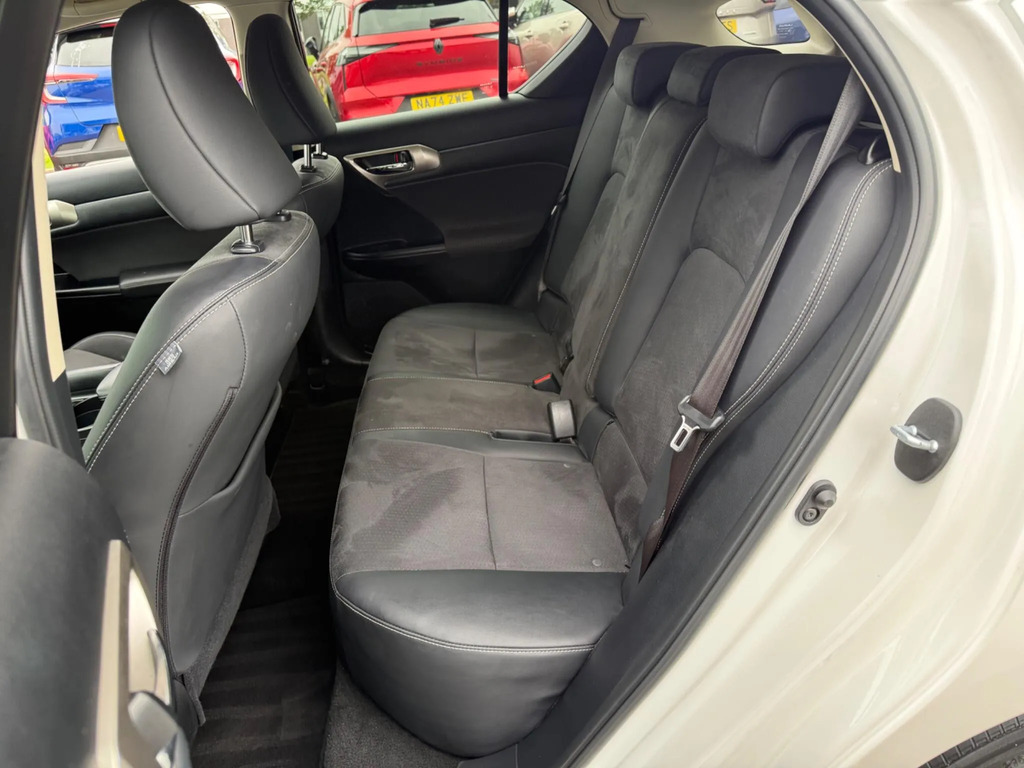 Lexus CT 200H 1.8 Cvt Sport Pack  #6