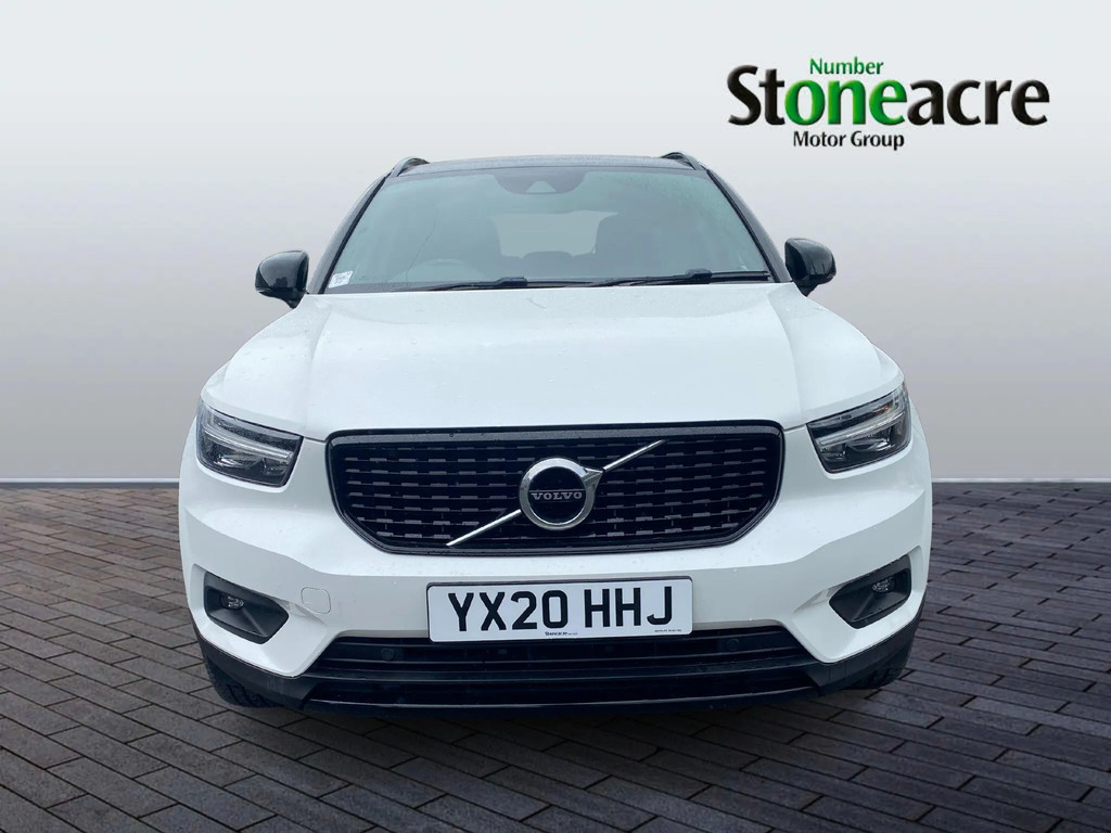 Volvo XC40 R-design T3 163 Hp  #2