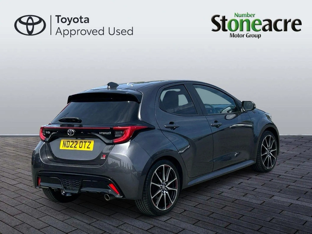 Toyota Yaris 1.5 Hybrid Gr Sport Cvt  #3