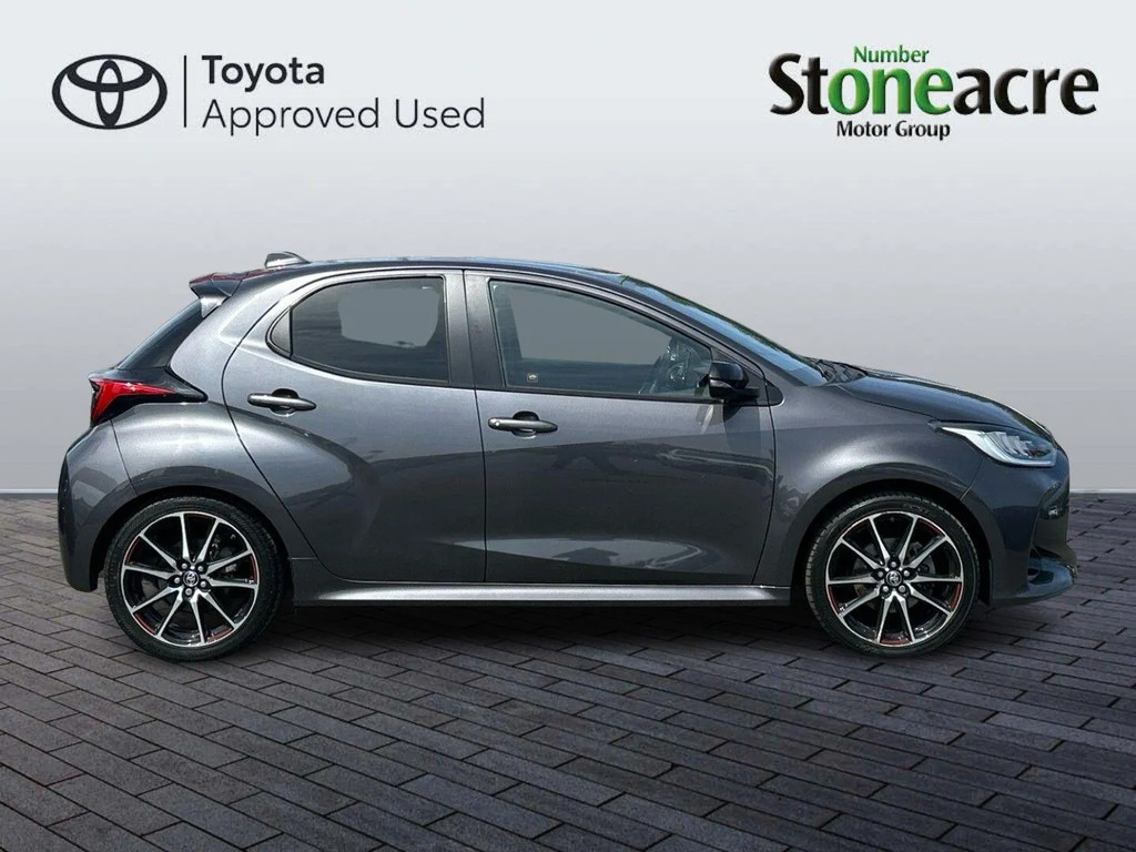 Toyota Yaris 1.5 Hybrid Gr Sport Cvt  #2
