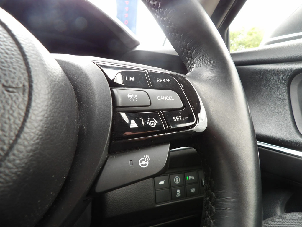 Honda Hr-V Advance Red #18