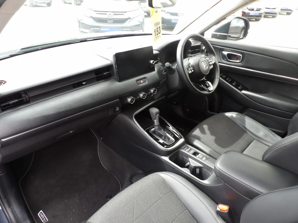 Honda Hr-V Advance Red #23