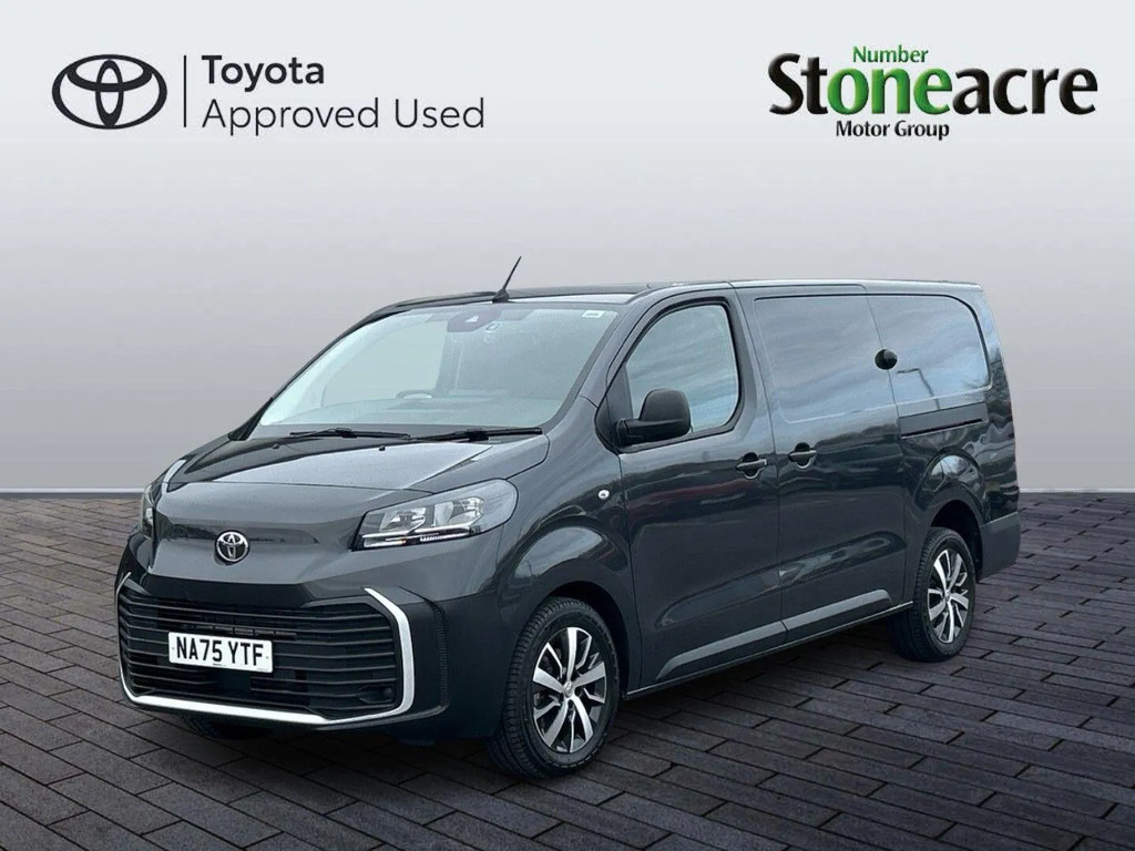 Toyota PROACE Design Black #7