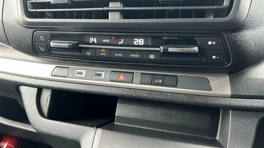 Toyota PROACE Design Black #31