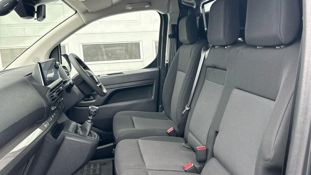 Toyota PROACE Design Black #14