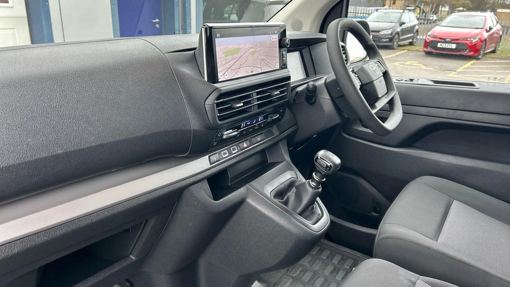 Toyota PROACE Design Black #9