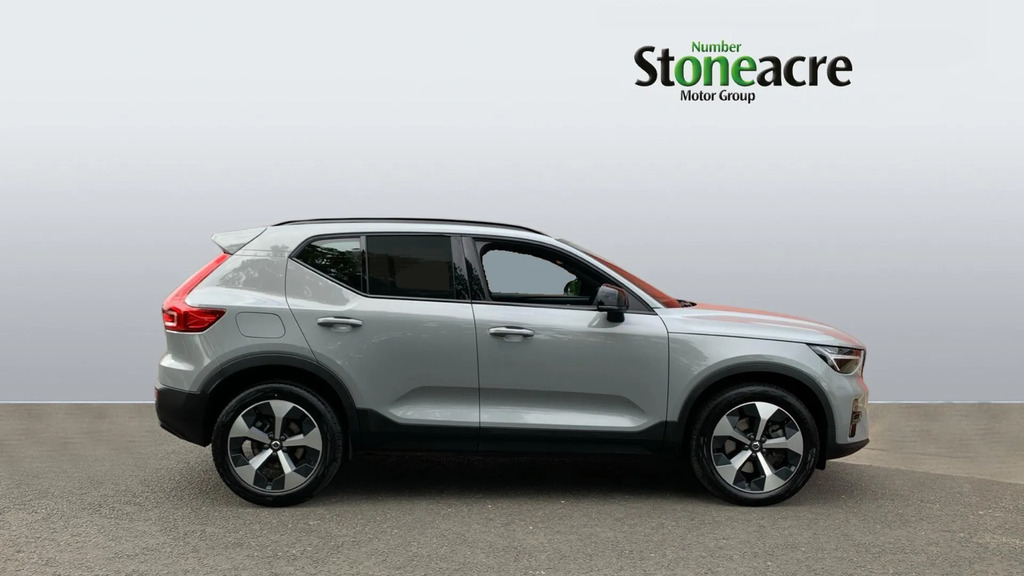 Volvo XC40 2.0 B4p Plus Dark  #3