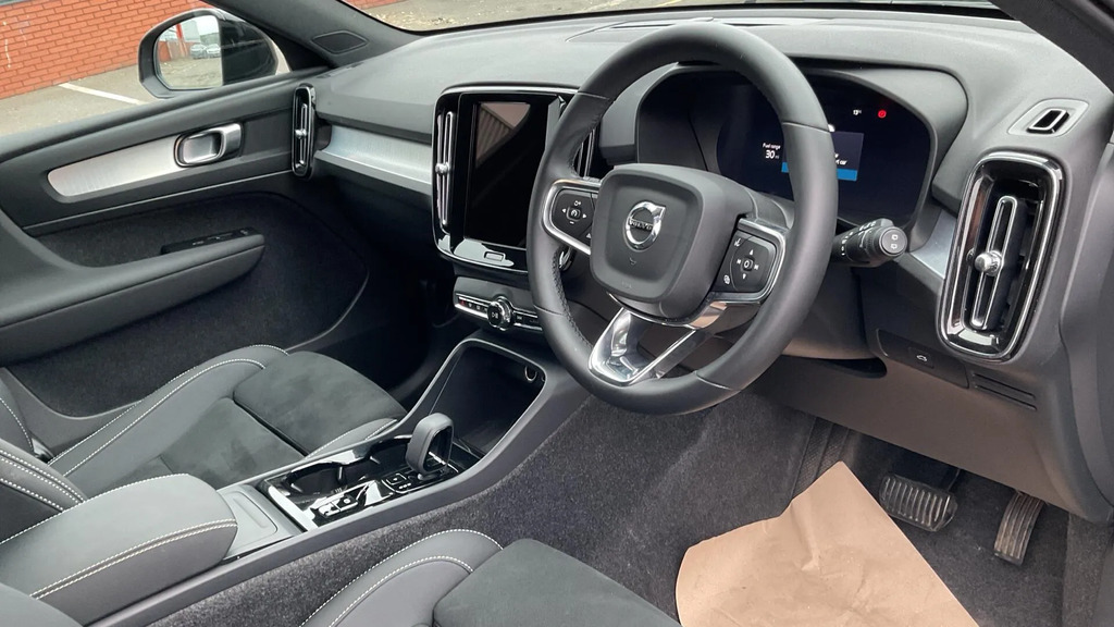 Volvo XC40 2.0 B4 Mhev Plus Black Edition Dct Euro 6 S  #4