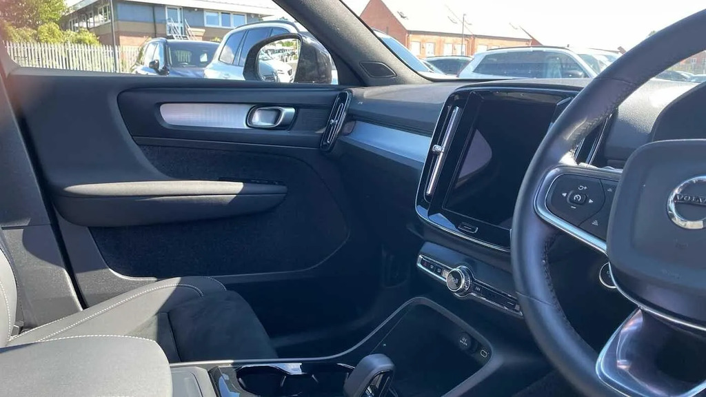 Volvo XC40 2.0 B4 Mhev Plus Black Edition Dct Euro 6 S  #4