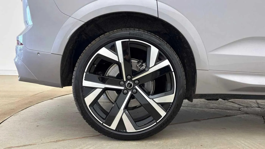 Volvo XC60 Ultra Black #24