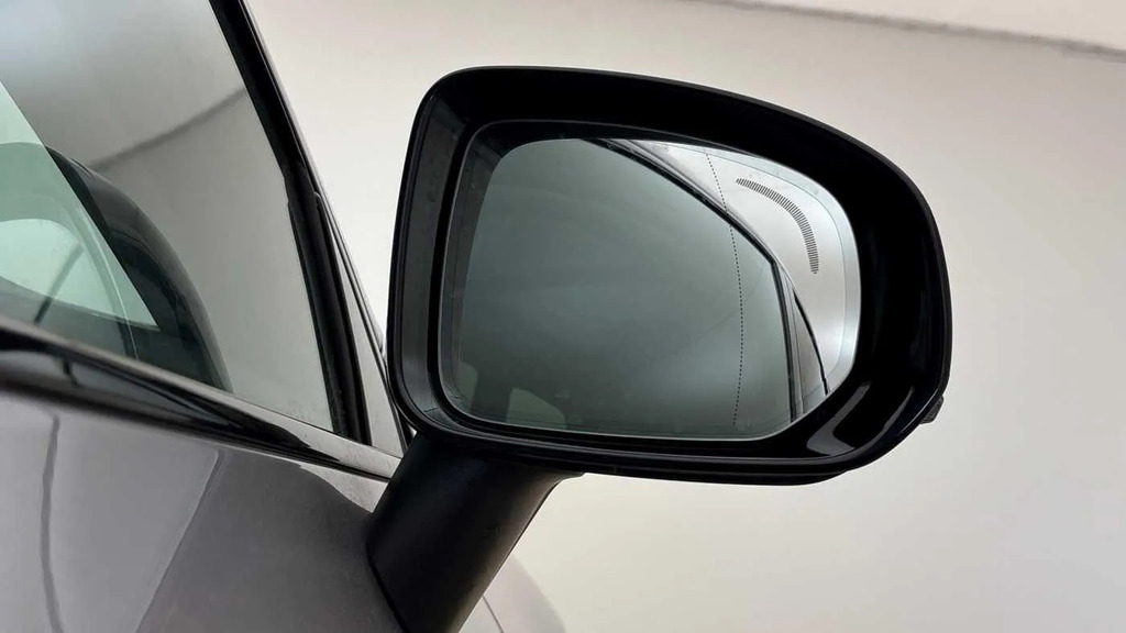 Volvo XC60 Ultra Black #37