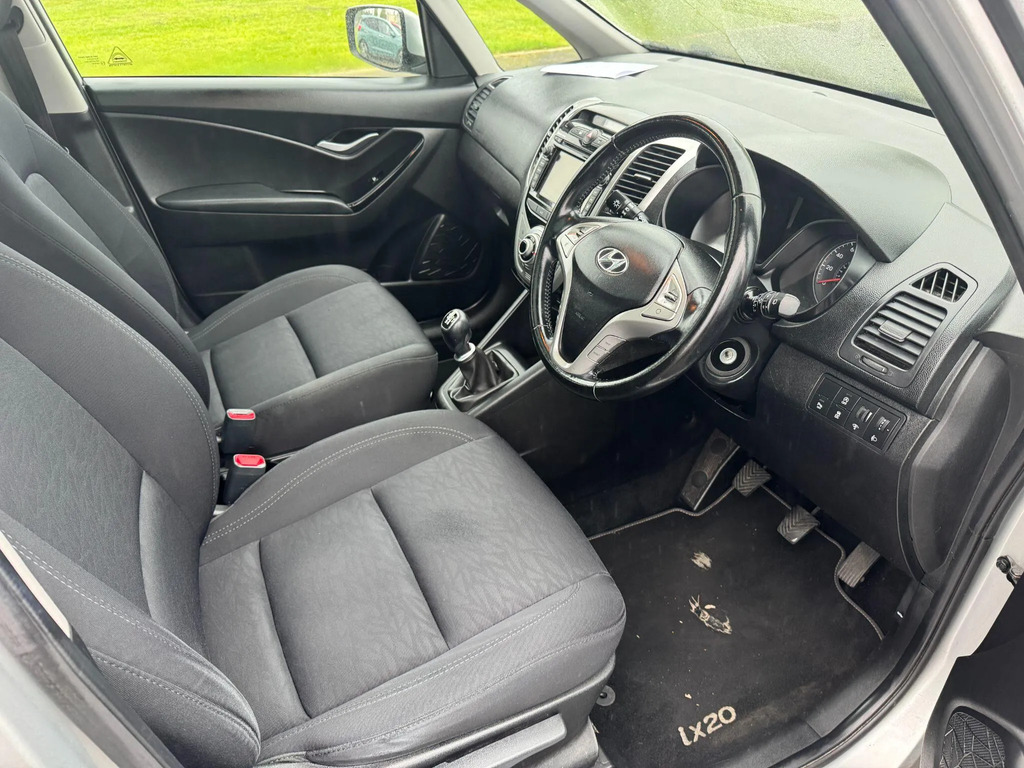 Hyundai Ix20 1.6 Premium Nav Blue #11