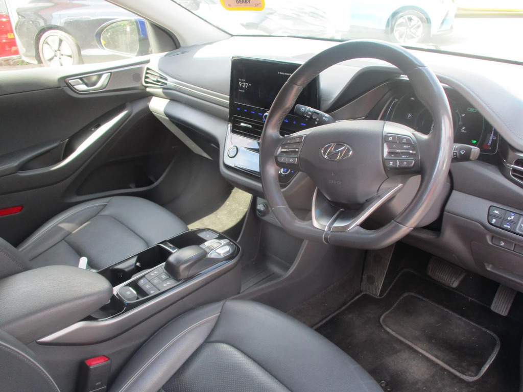 Hyundai Ioniq Hatchback Grey #9