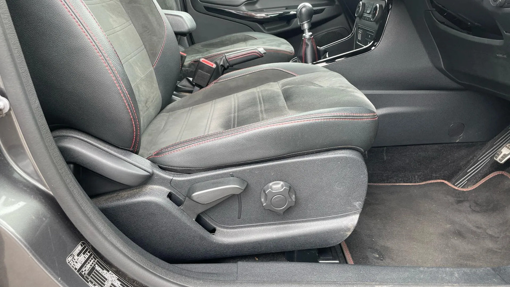 Ford Ecosport St-line White #28