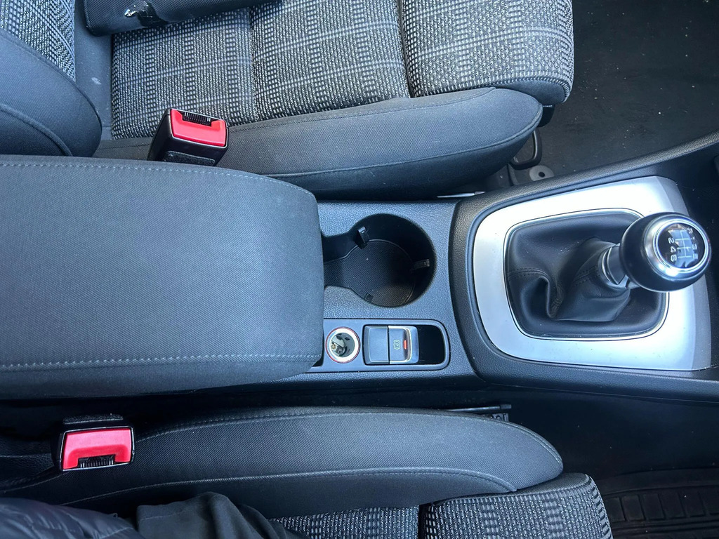 Audi Q3 2.0 Tdi Quattro S Line Navigation 182 Bhp Black #12