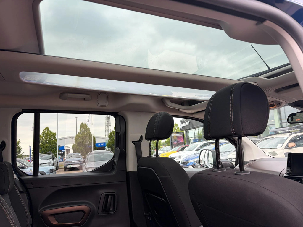Peugeot Rifter 1.2 Puretech Active Grey #17