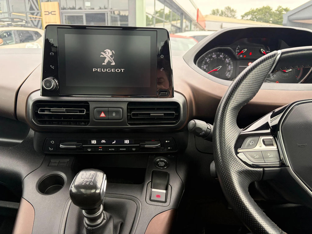 Peugeot Rifter 1.2 Puretech Active Grey #10