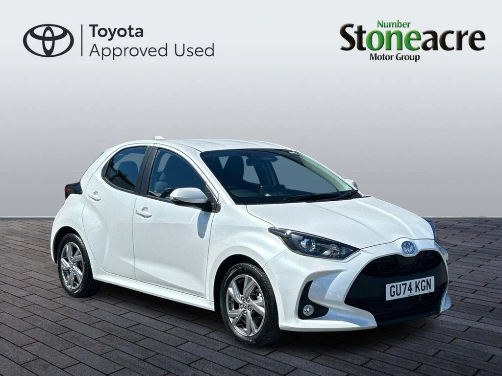 Toyota Yaris 1.5 Hybrid Icon Cvt  #2