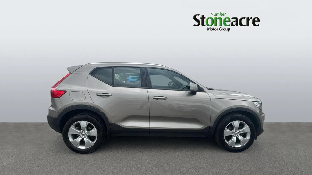 Volvo XC40 1.5 T3 163 Momentum  #3