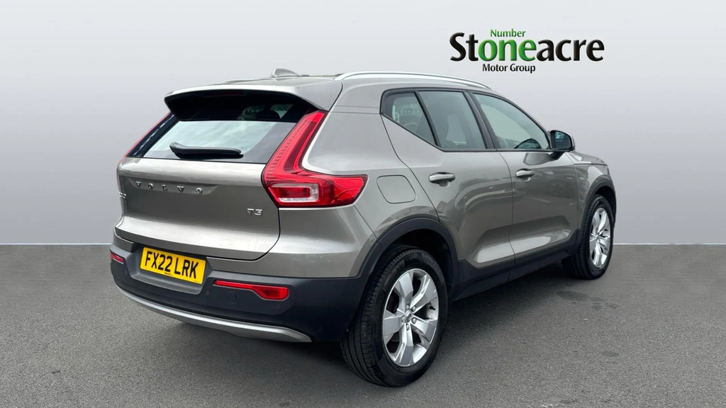 Volvo XC40 1.5 T3 163 Momentum  #2