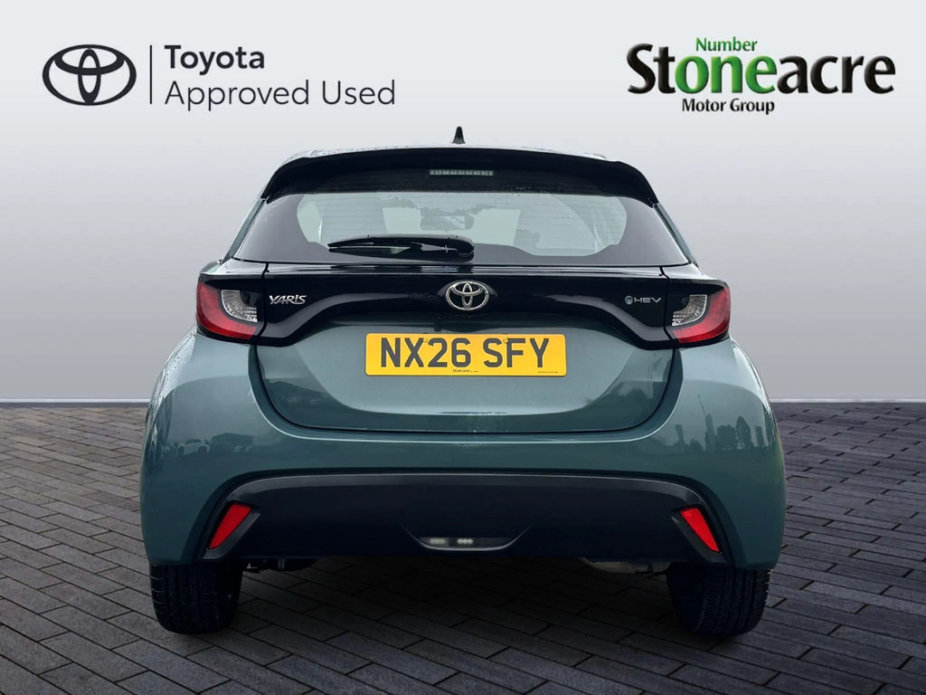 Toyota Yaris 1.5 Hybrid Icon Cvt  #4