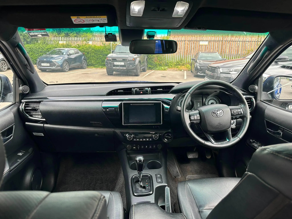 Toyota HILUX Invincible X Dcab Pick Up 2.4 D-4d #5