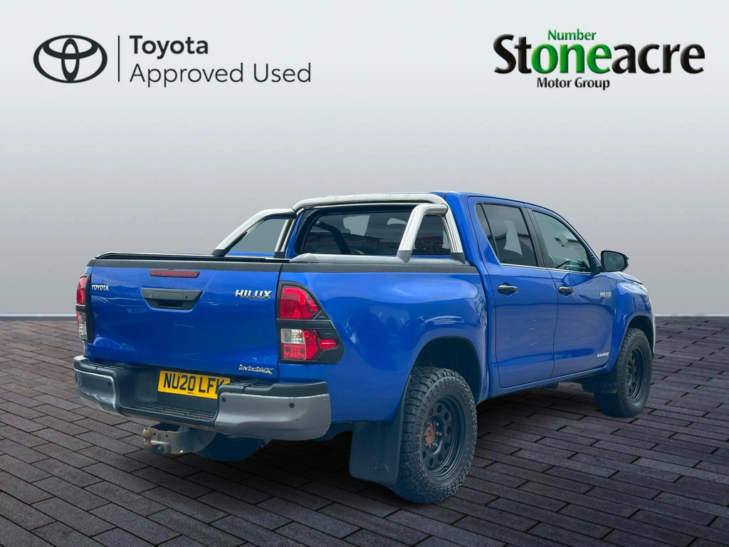 Toyota HILUX Invincible X Dcab Pick Up 2.4 D-4d #2