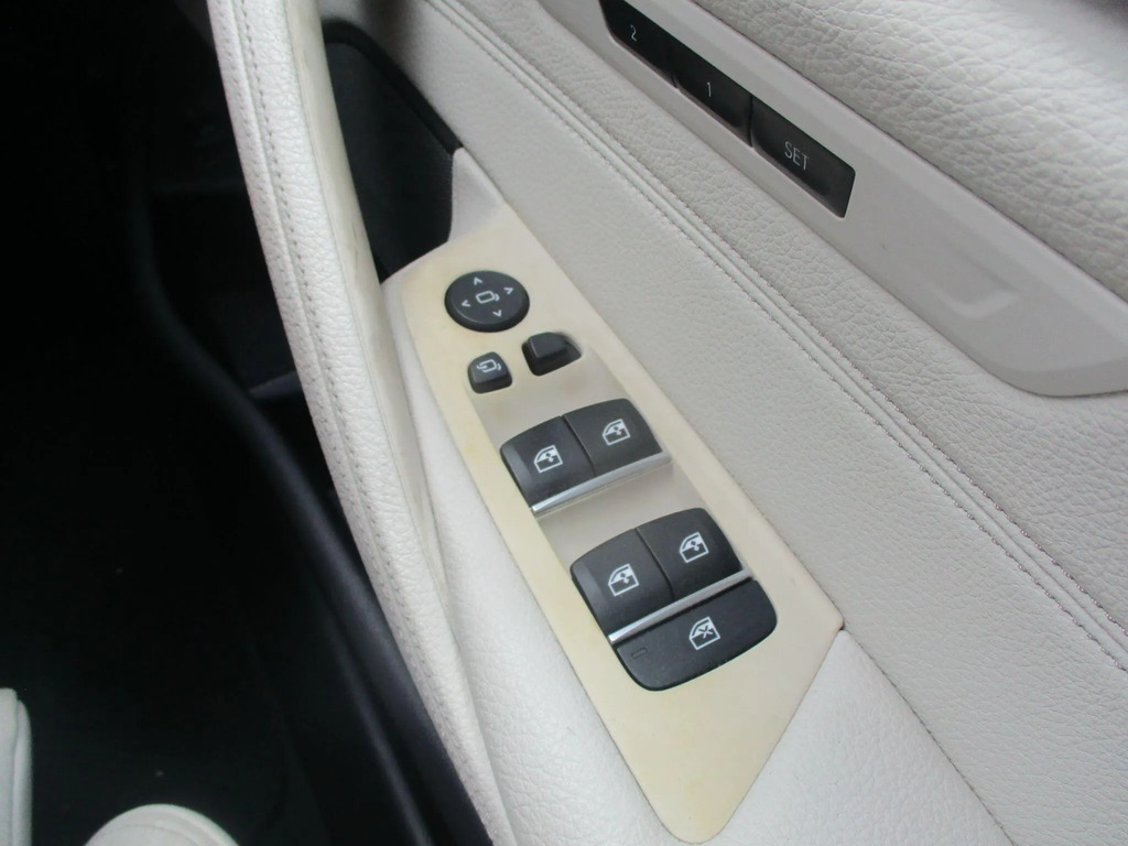 BMW 5 Series 2020 69 Grey #27
