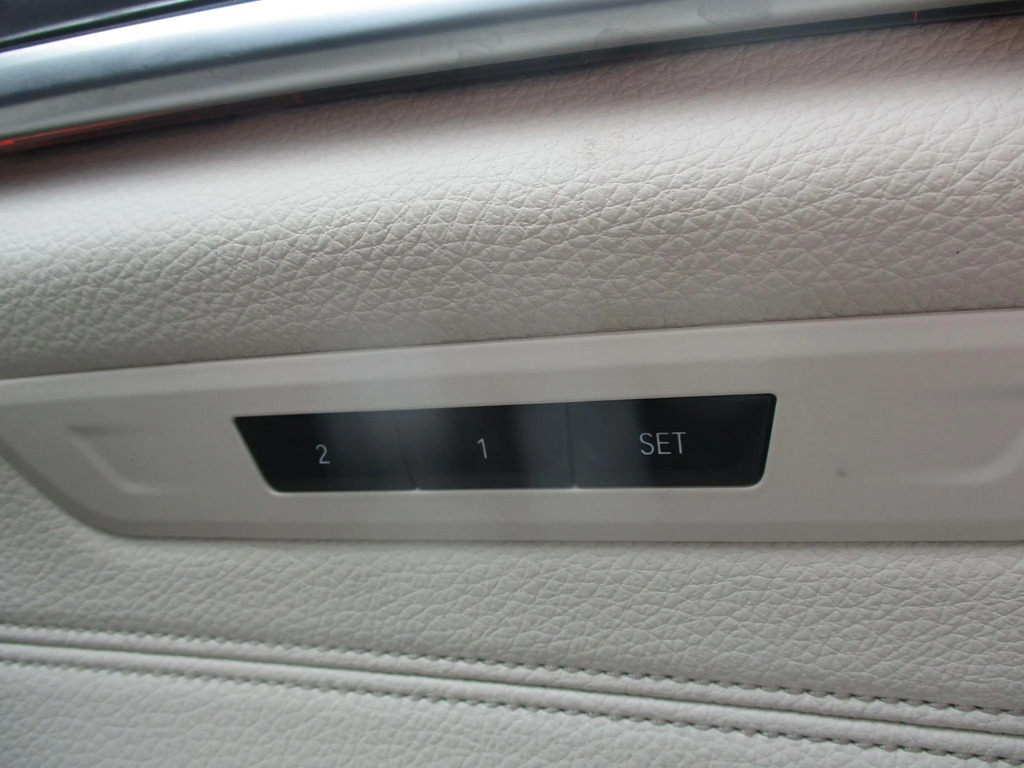 BMW 5 Series 2020 69 Grey #32