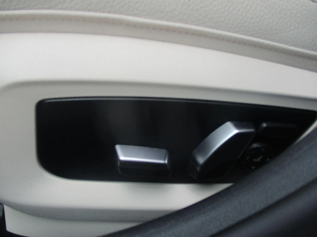 BMW 5 Series 2020 69 Grey #16