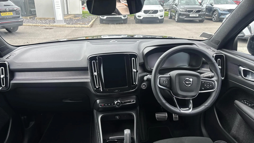 Volvo XC40 R-design T3 163 Hp PK22JNL #5