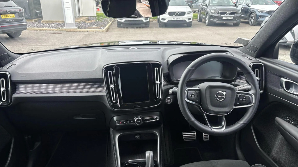 Volvo XC40 R-design T3 163 Hp  #6