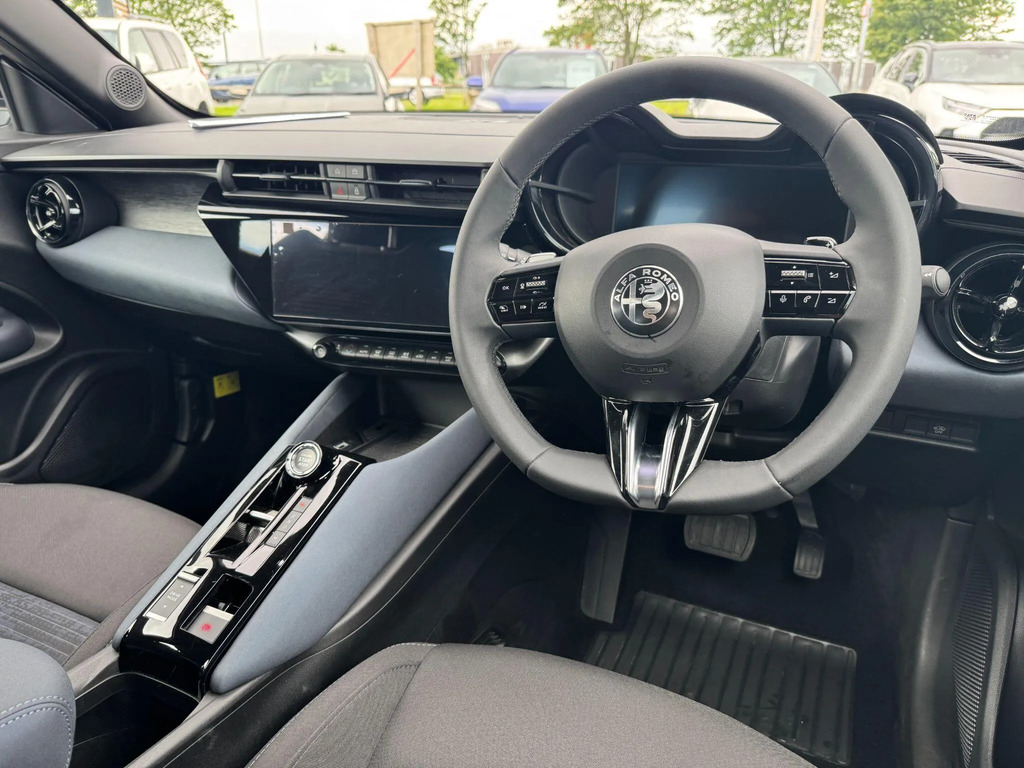 Alfa Romeo Junior 1.2 Mhev Ibrida E-dct Euro 6 Ss Black #16