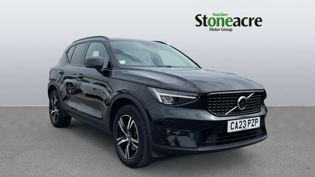 Volvo XC40 2.0 B3p Plus Dark 