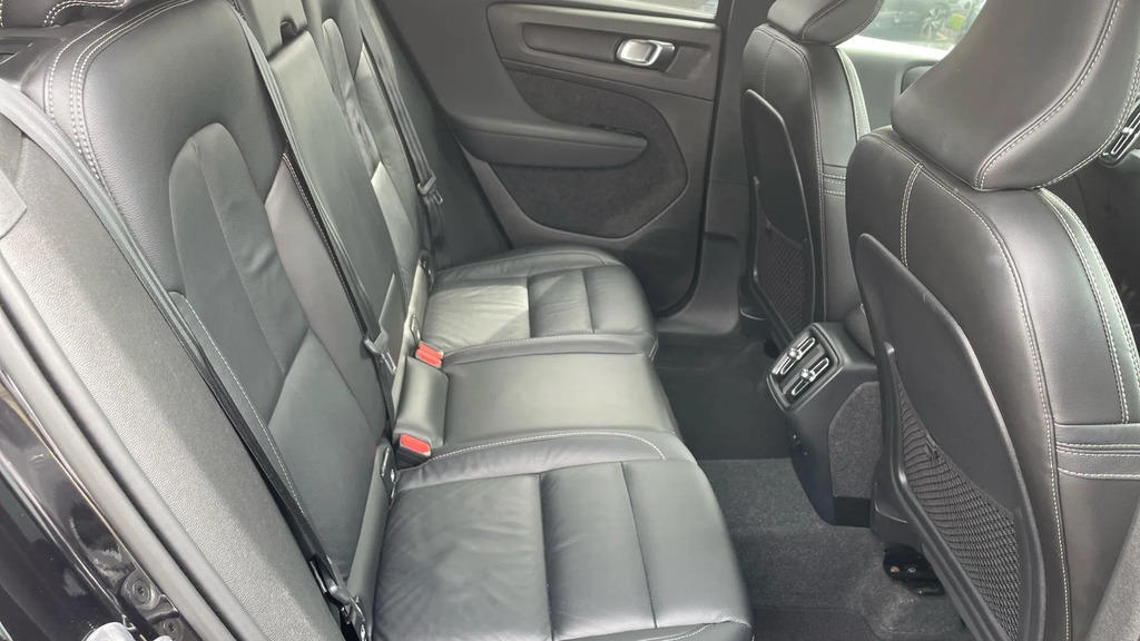 Volvo XC40 2.0 B3p Plus Dark  #6