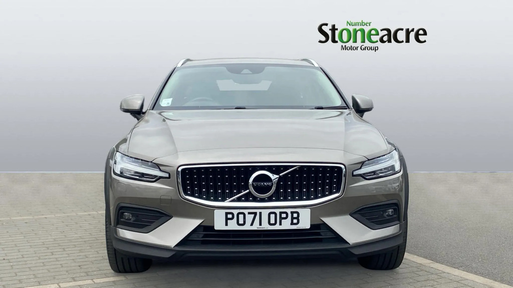 Volvo V60 Cross Country Cross Country Pro, B4 Awd Mild Hybrid #2