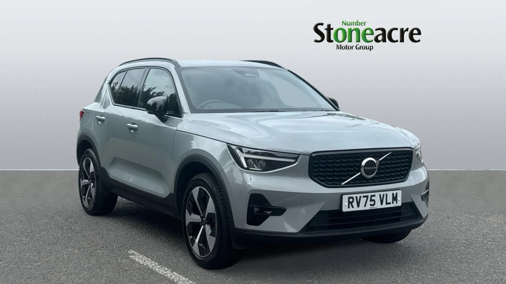 Volvo XC40 2.0 B4p Plus Dark 