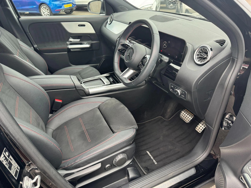 Mercedes-Benz GLA Class 250E Amg Line Executive Black #11