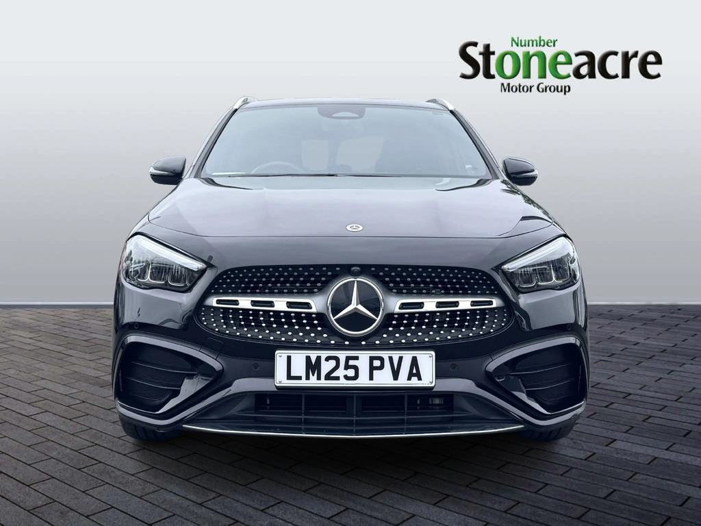 Mercedes-Benz GLA Class 250E Amg Line Executive Black #8