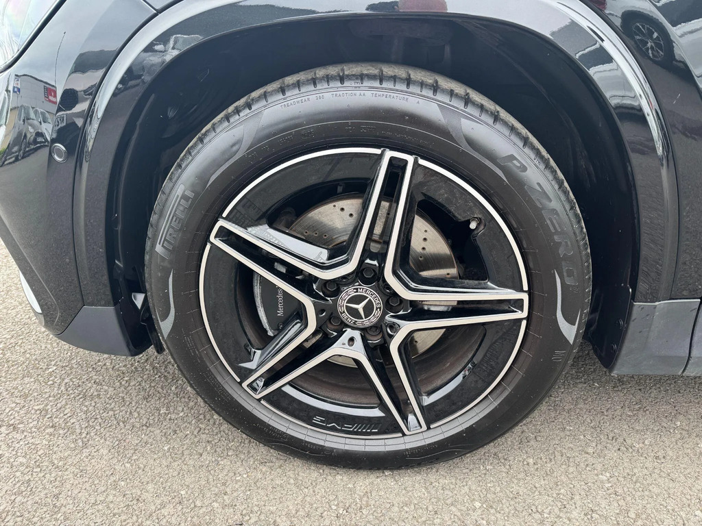 Mercedes-Benz GLA Class 250E Amg Line Executive Black #9