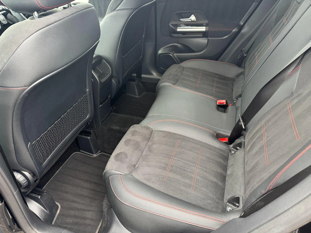 Mercedes-Benz GLA Class 250E Amg Line Executive Black #13
