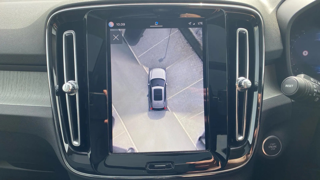 Volvo XC40 2.0 B3p Plus Dark 2024 Grey #31