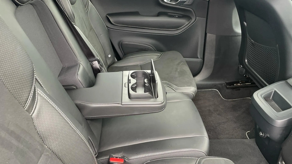 Volvo XC90 B5 Awd Inscription Black #27
