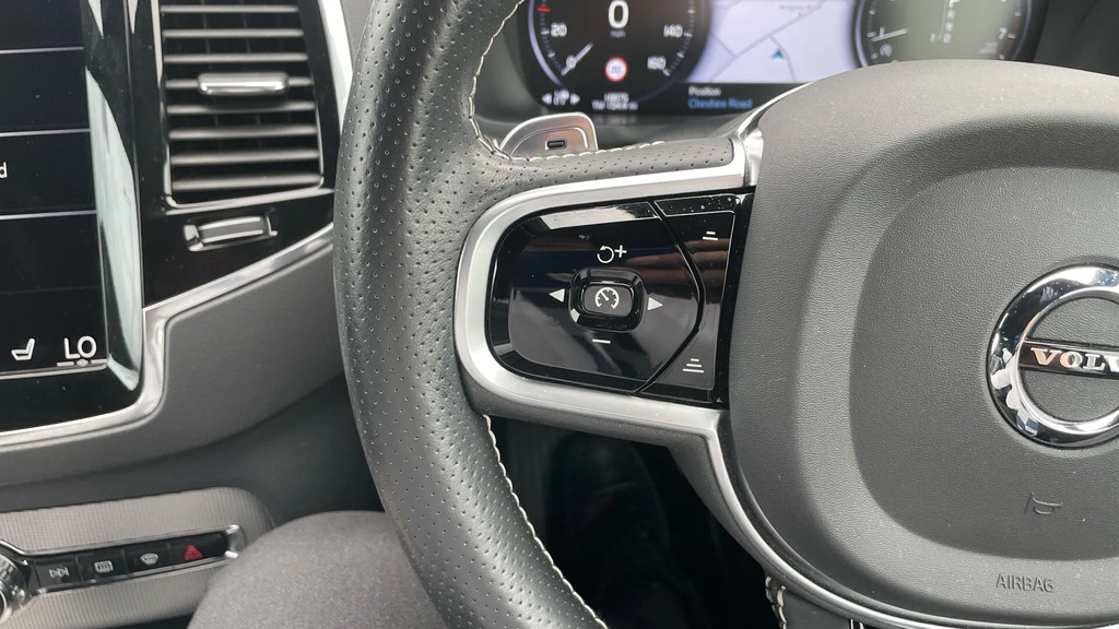 Volvo XC90 B5 Awd Inscription Black #21