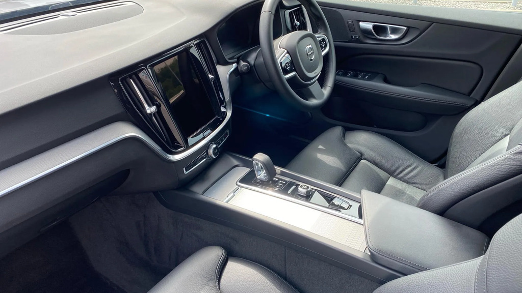 Volvo V60 2.0 B4p Plus Dark 7 Speed Blue #12