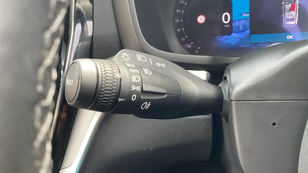 Volvo V60 2.0 B4p Plus Dark 7 Speed Blue #15