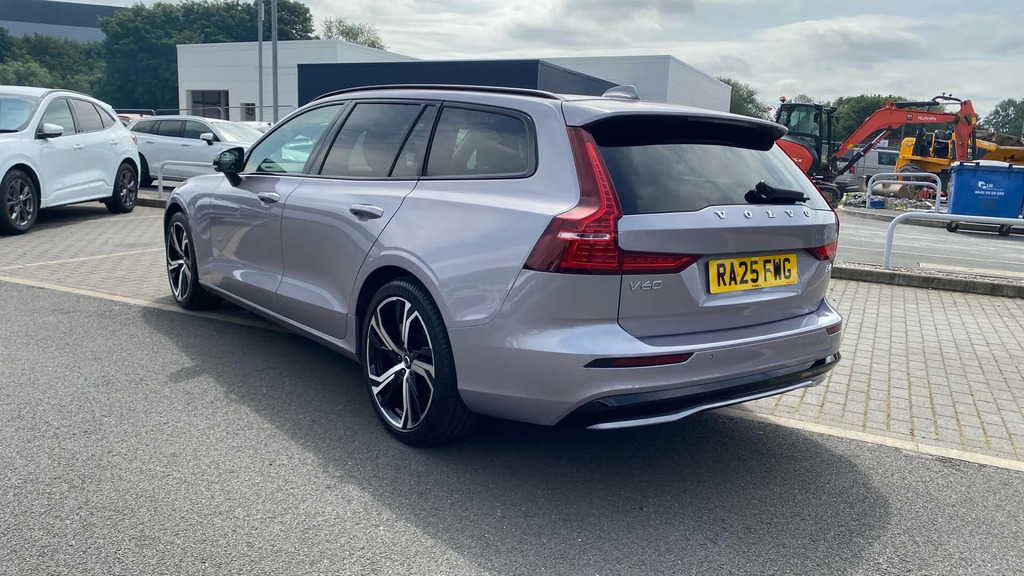 Volvo V60 2.0 B4 Mhev Plus Dct Euro 6 Ss  #4